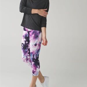 EUC Lululemon Wunder Under Blooming Pixie Multi